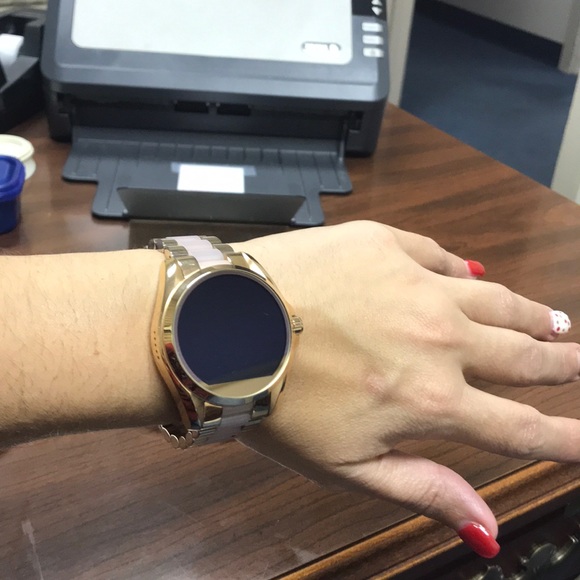 Michael Kors Bradshaw Smartwatch (Android) - Picture 2 of 4